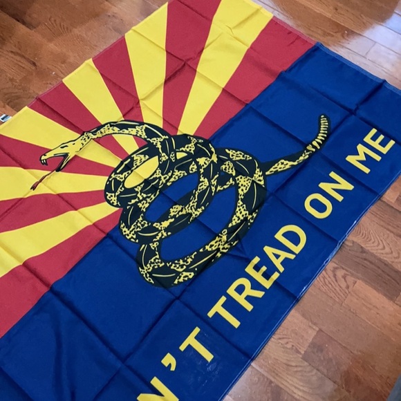 New Don’t Tread on Me flag - Picture 4 of 4